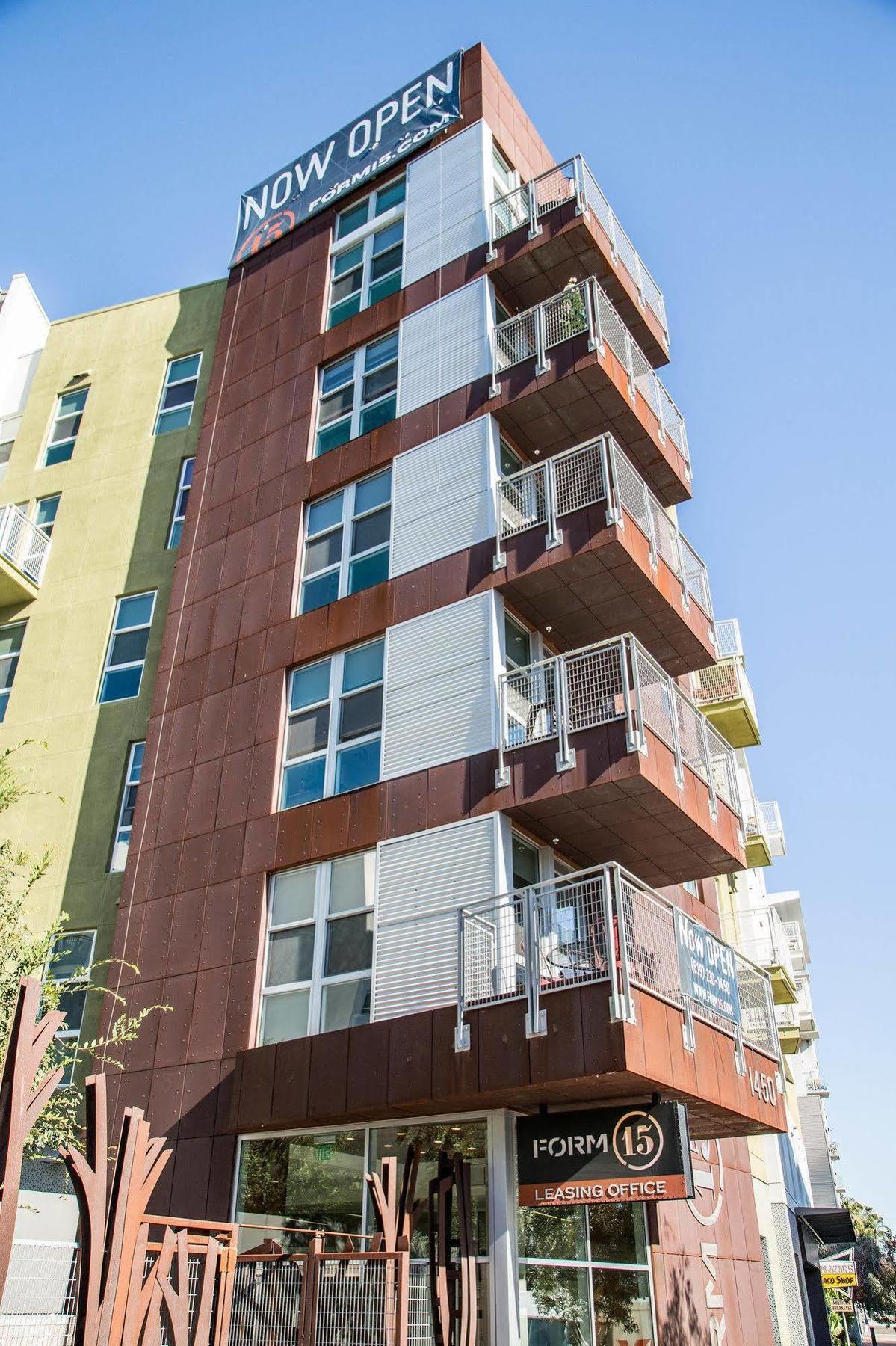 Stylish Apartments In San Diego East Village Exterior photo